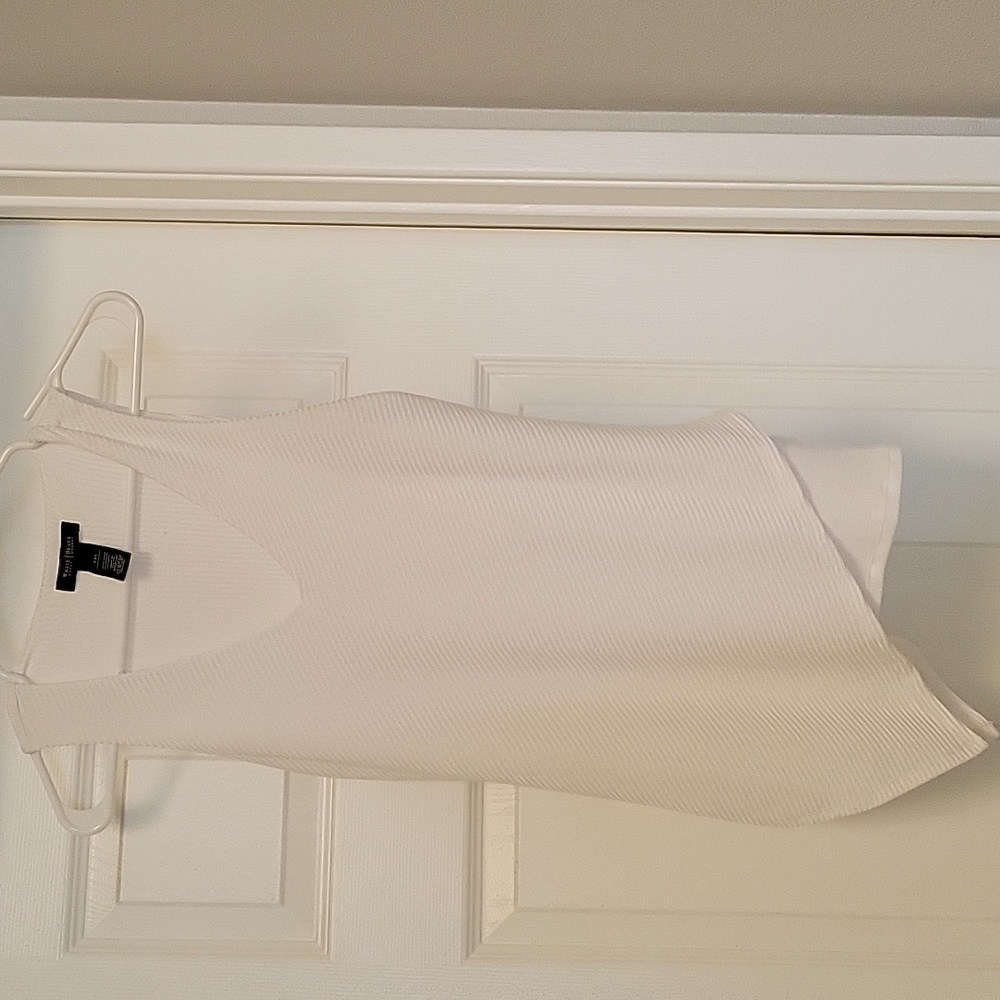 White house black market top